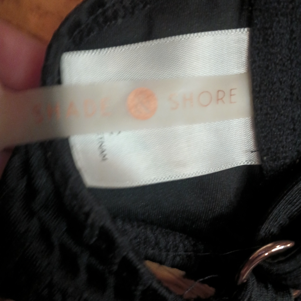 Black Women's bikini SHADE & SHORE 34C TOP RIBBED MED. BOTTOMS W RUFFLE OUTLINE - Picture 6 of 8